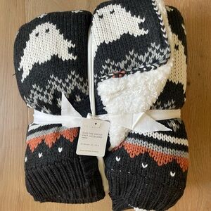 Gus the Ghost Pottery Barn Throw NWT
